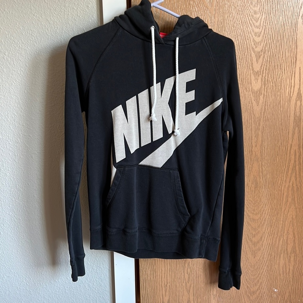Nike sweatshirt